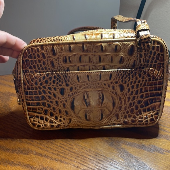 Brahmin crossbody new without tags the color is toasted Melbourne - Picture 4 of 7